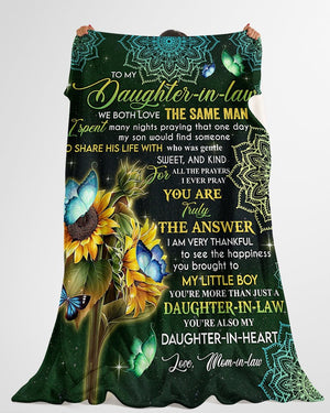 To My Daughter-in-law We Both Love The Same Man- You're Also My Daughter-in-heart Blanket - Wedding Gifts- Best Gifts for Daughter-in-law
