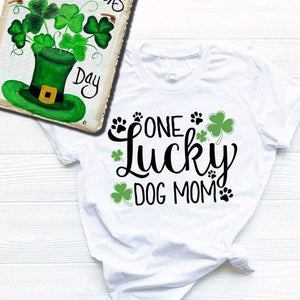 One lucky dogs mom, Gift for Mom T-shirt